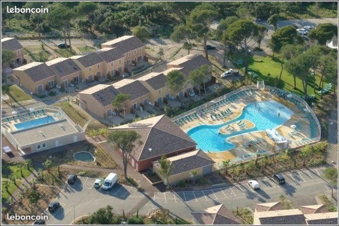Maison Climatisee Avec Piscine Chauffee Калвисон Екстериор снимка